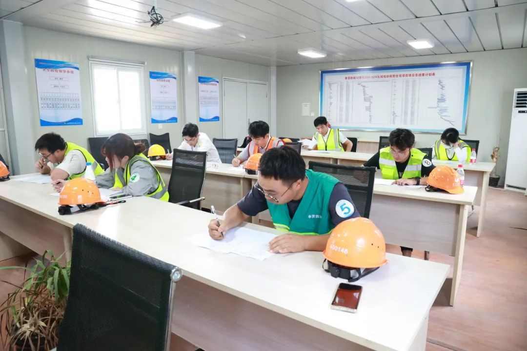 奉发集团职工技术技能大赛之装修质量检查验收比武活动